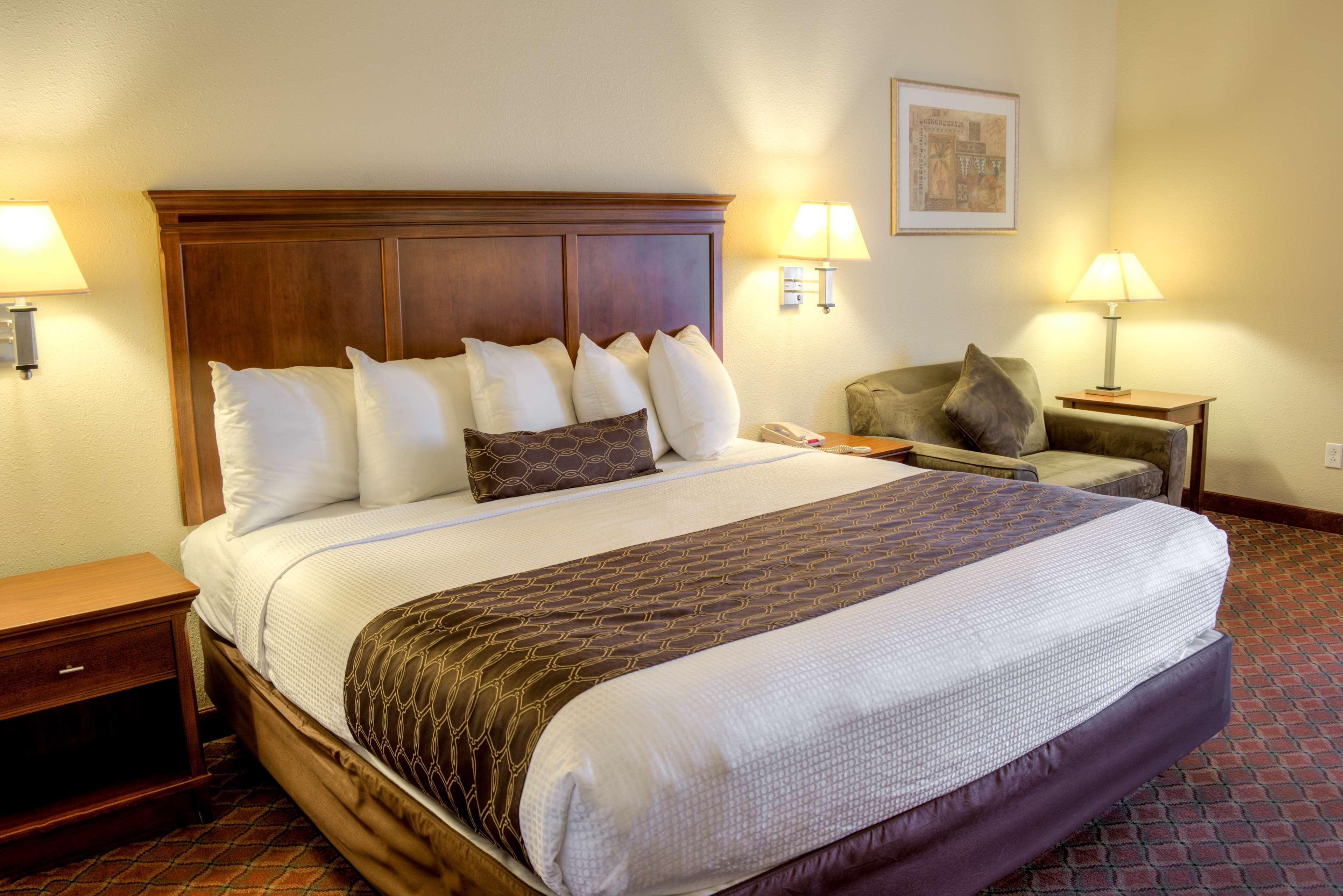 Best Western Plus Midamerica Hotel Mascoutah Екстериор снимка