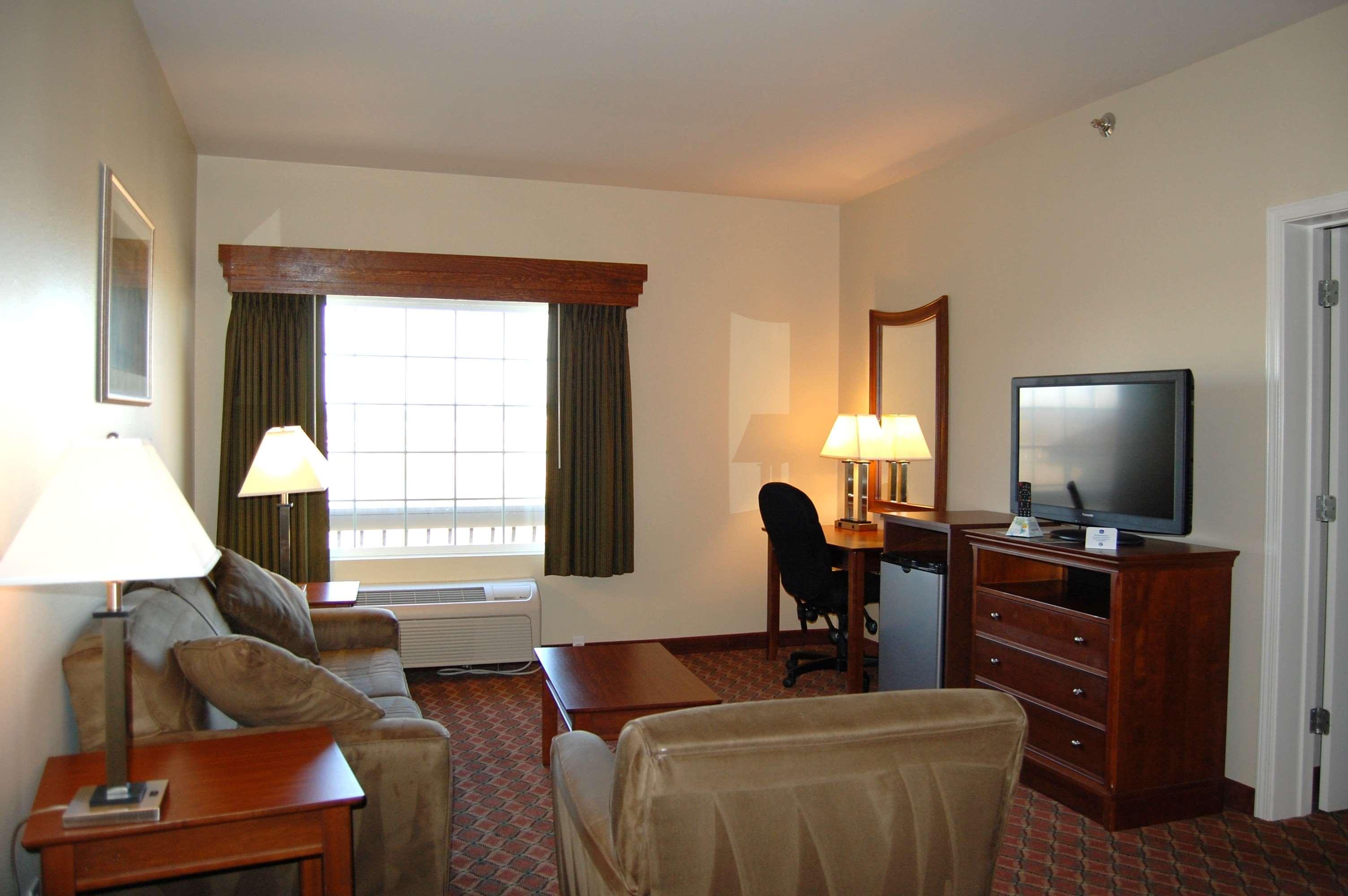 Best Western Plus Midamerica Hotel Mascoutah Екстериор снимка