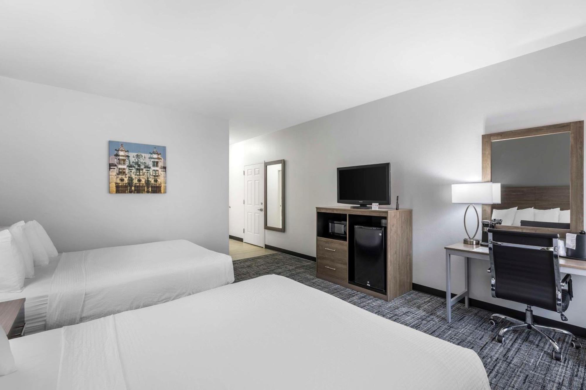 Best Western Plus Midamerica Hotel Mascoutah Екстериор снимка