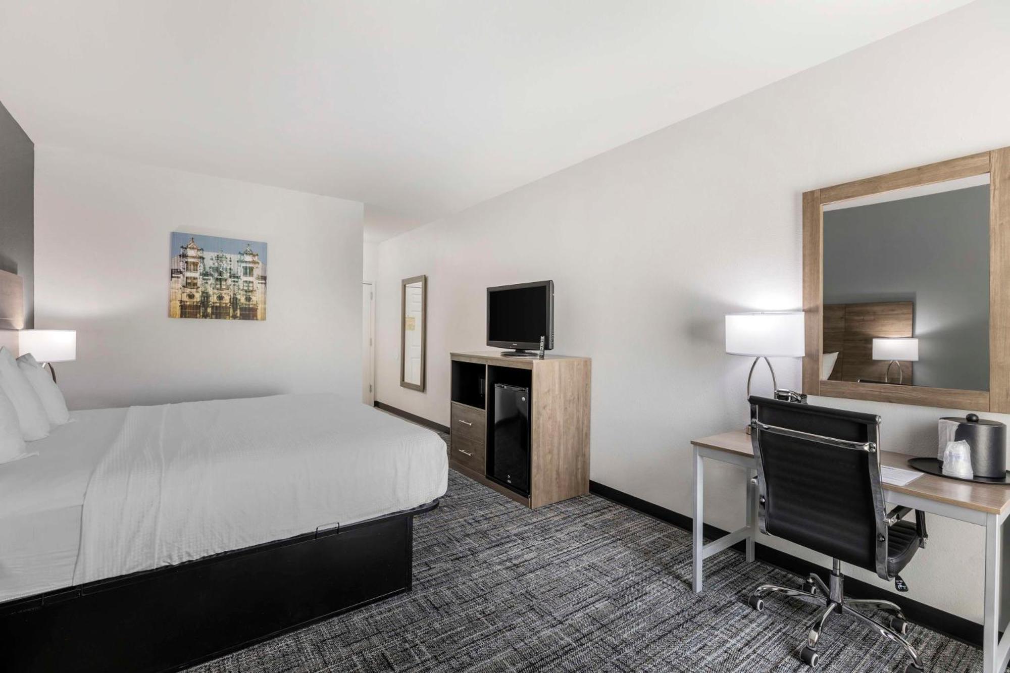 Best Western Plus Midamerica Hotel Mascoutah Екстериор снимка