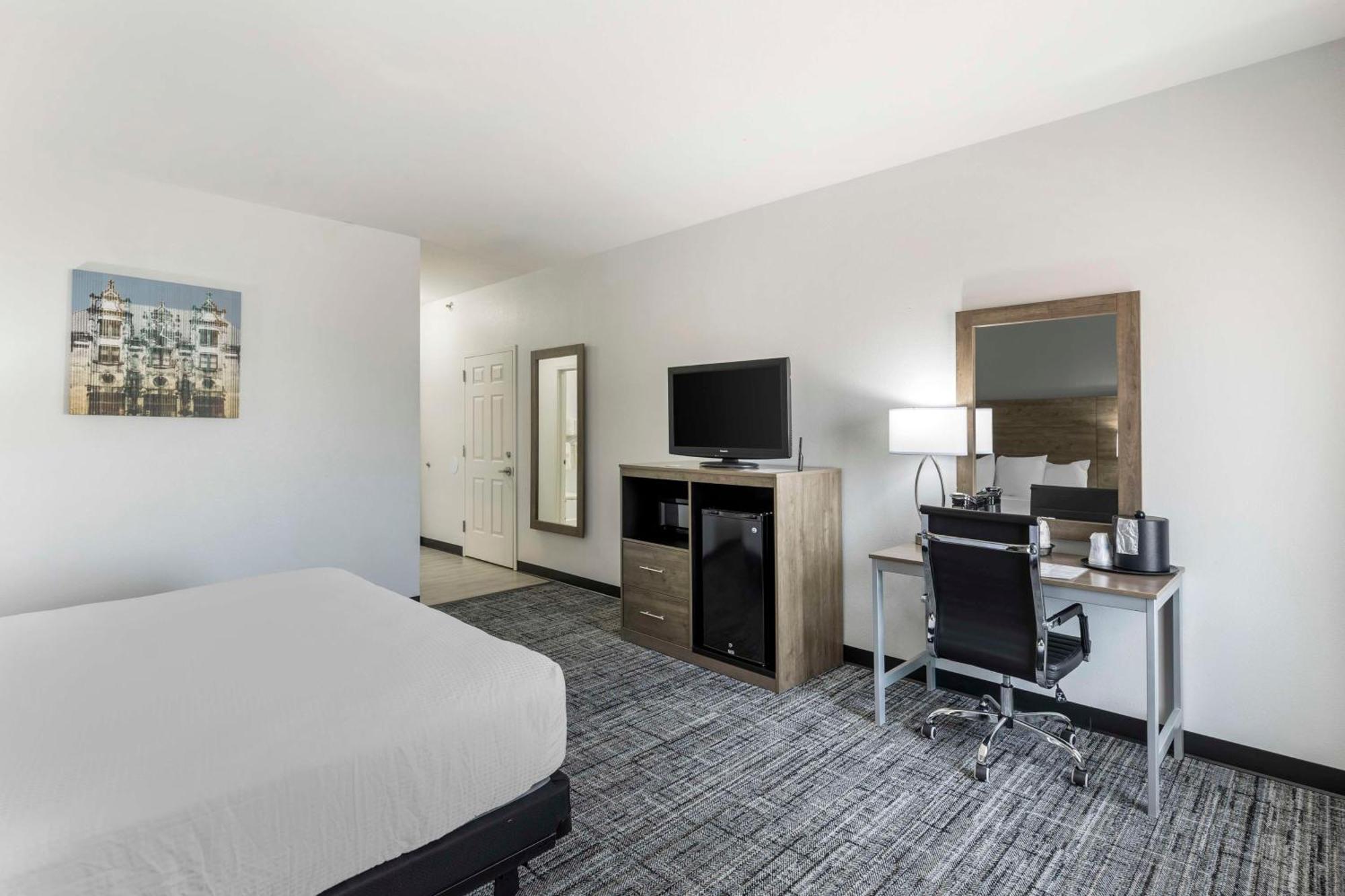 Best Western Plus Midamerica Hotel Mascoutah Екстериор снимка